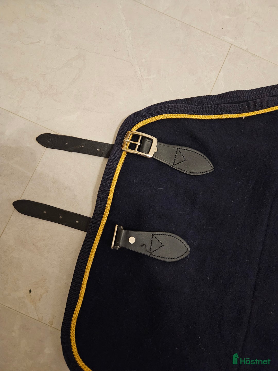 Täcken hästutrustning till salu: Ulltäcke i Linköping - Annons 3