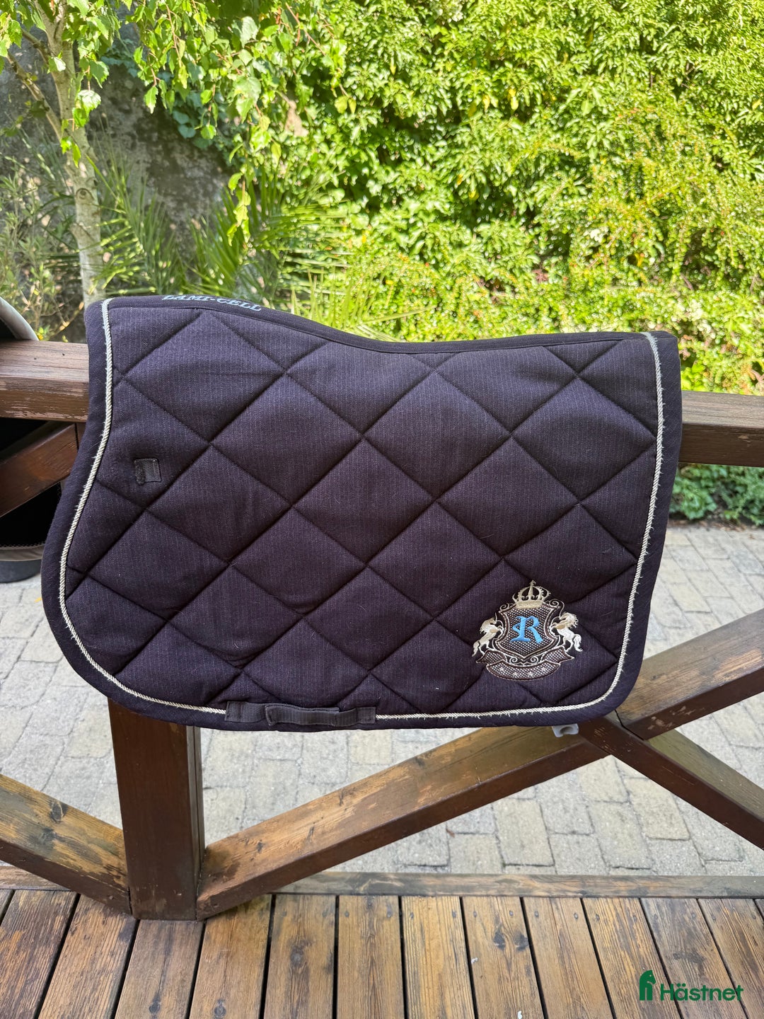 Schabrak & Vojlockar hästutrustning till salu: två schabrak från hööks  i Asarum - Annons 2