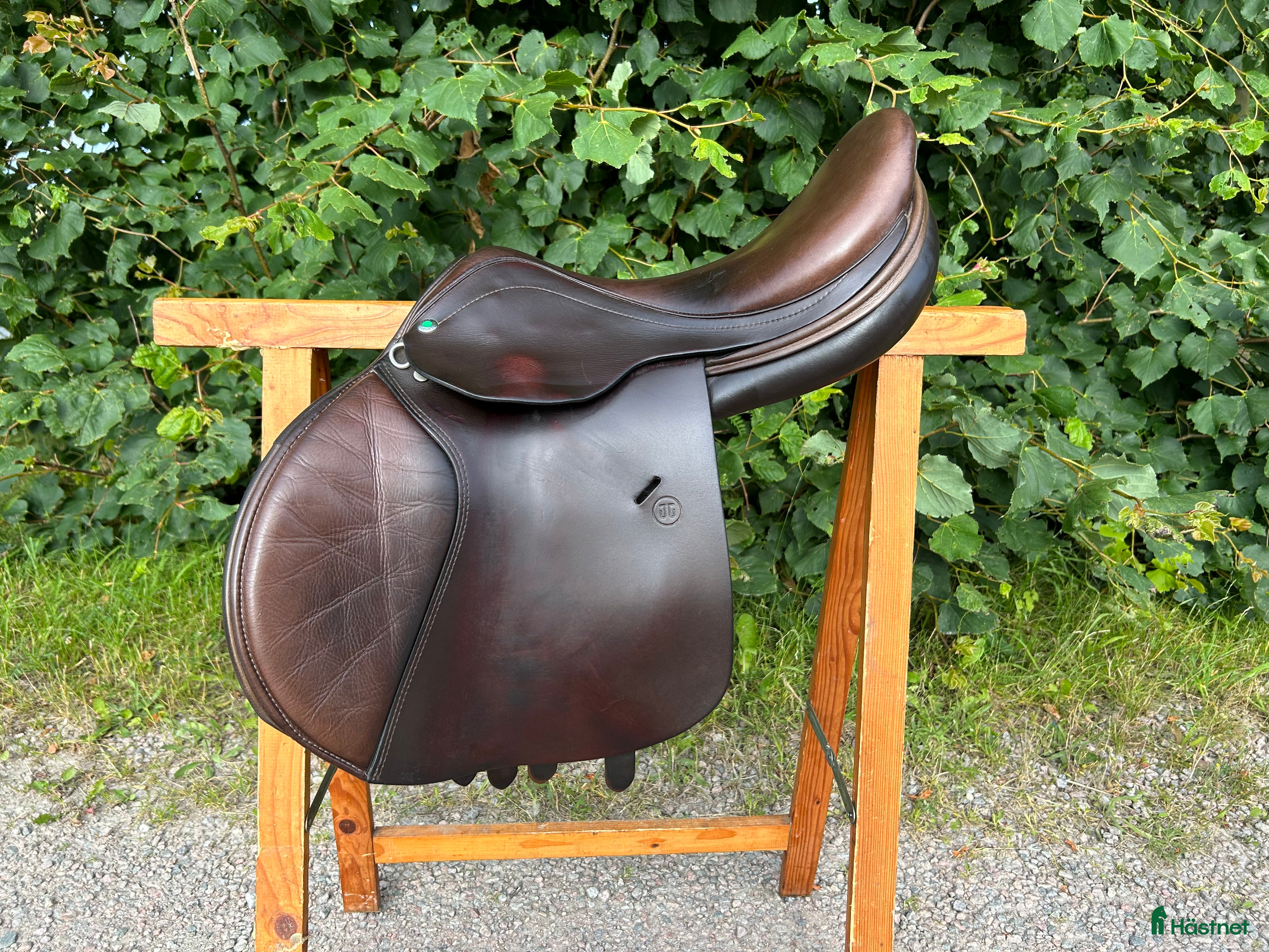 Sadlar hästutrustning till salu: Jensen Donatella i Saxtorp - Annons 2