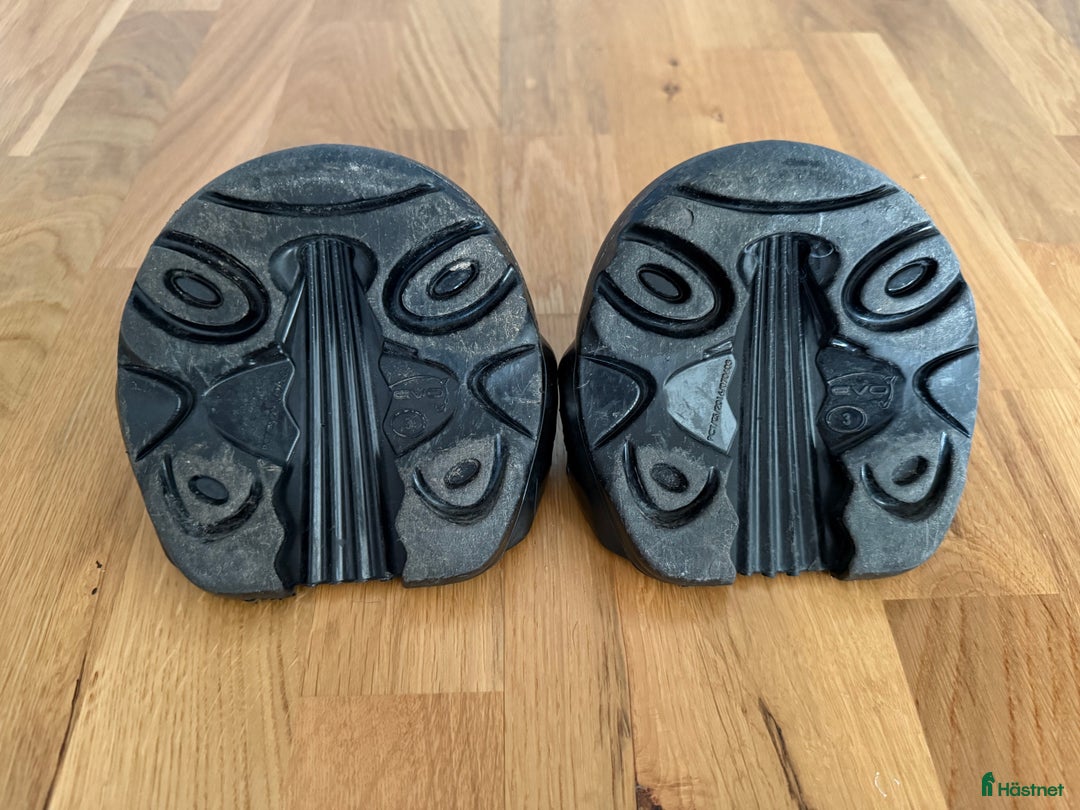 Övrig Hästutrustning hästutrustning till salu: Evo boots skal strl 3 i Bengtsfors - Annons 2