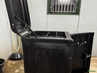 Övrig utrustning övrig utrustning till salu: Svart sadelskåp - Annons 1