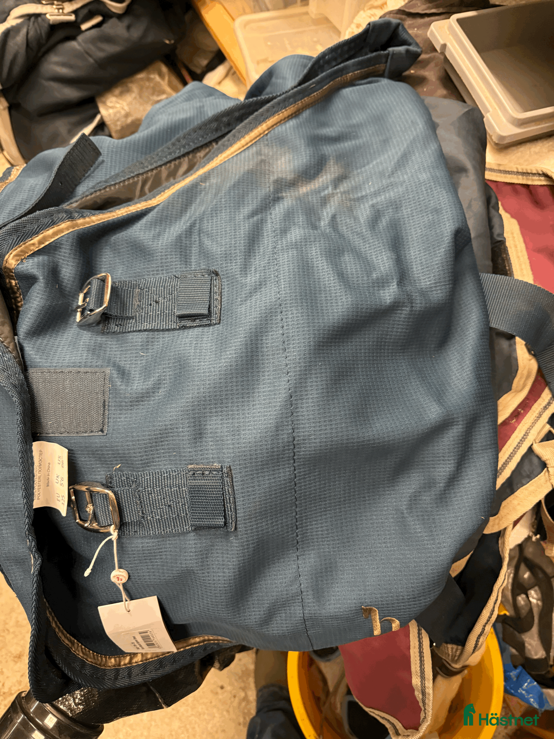 Täcken hästutrustning till salu: Tävlings / stall / ute - täcken  i storlek 125  i Ekerö - Annons 8