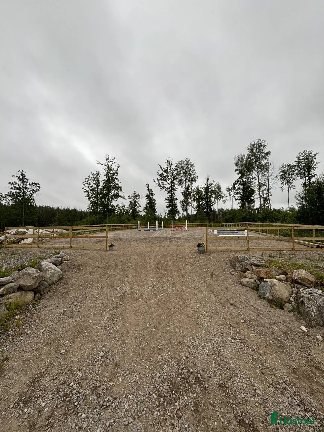  stallplats finnes: Box i nybyggt stall – Norra Sorunda - Annons 2
