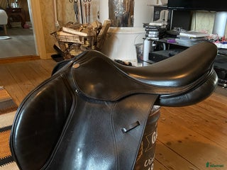 Sadlar hästutrustning till salu: Fin hoppsadel från knights i Jät - Annons 15