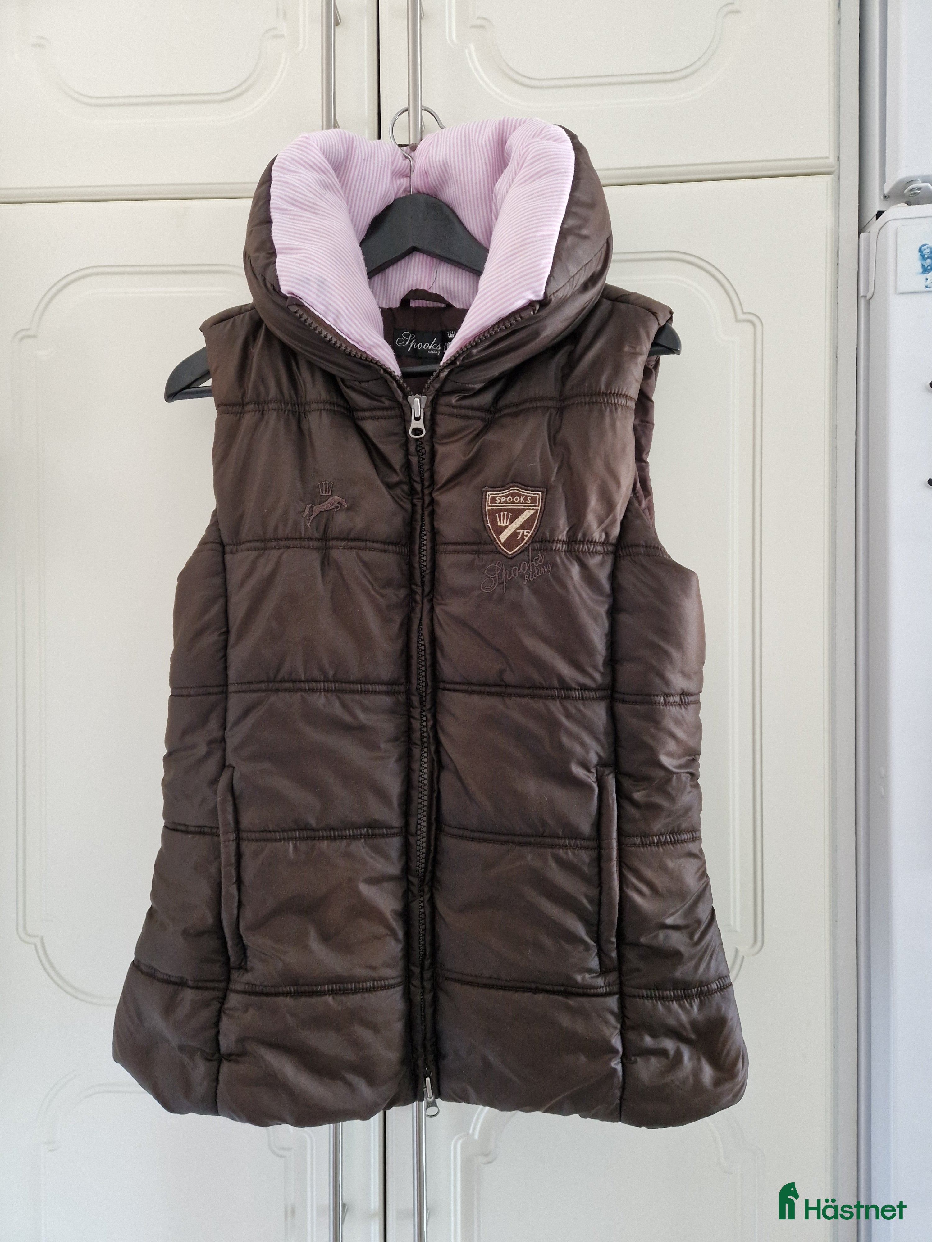 Jackor & Kavajer ryttarutrustning till salu: Väst Spooks  - Annons 6