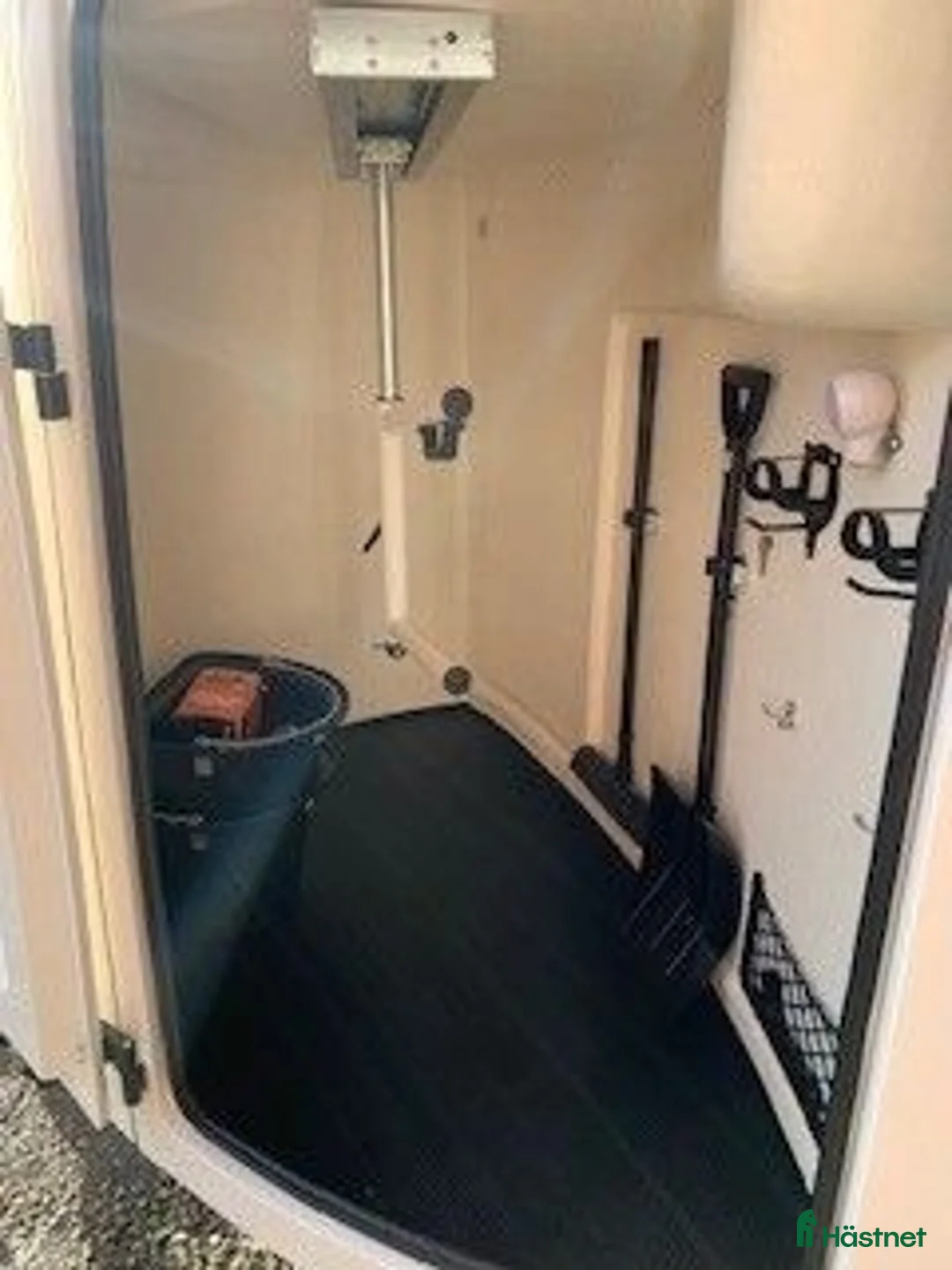 Hästtransporter  fordon & transport till salu: Humbaur Maximus II S 2700 - Premiumsläp i nyskick i Rimbo - Annons 9