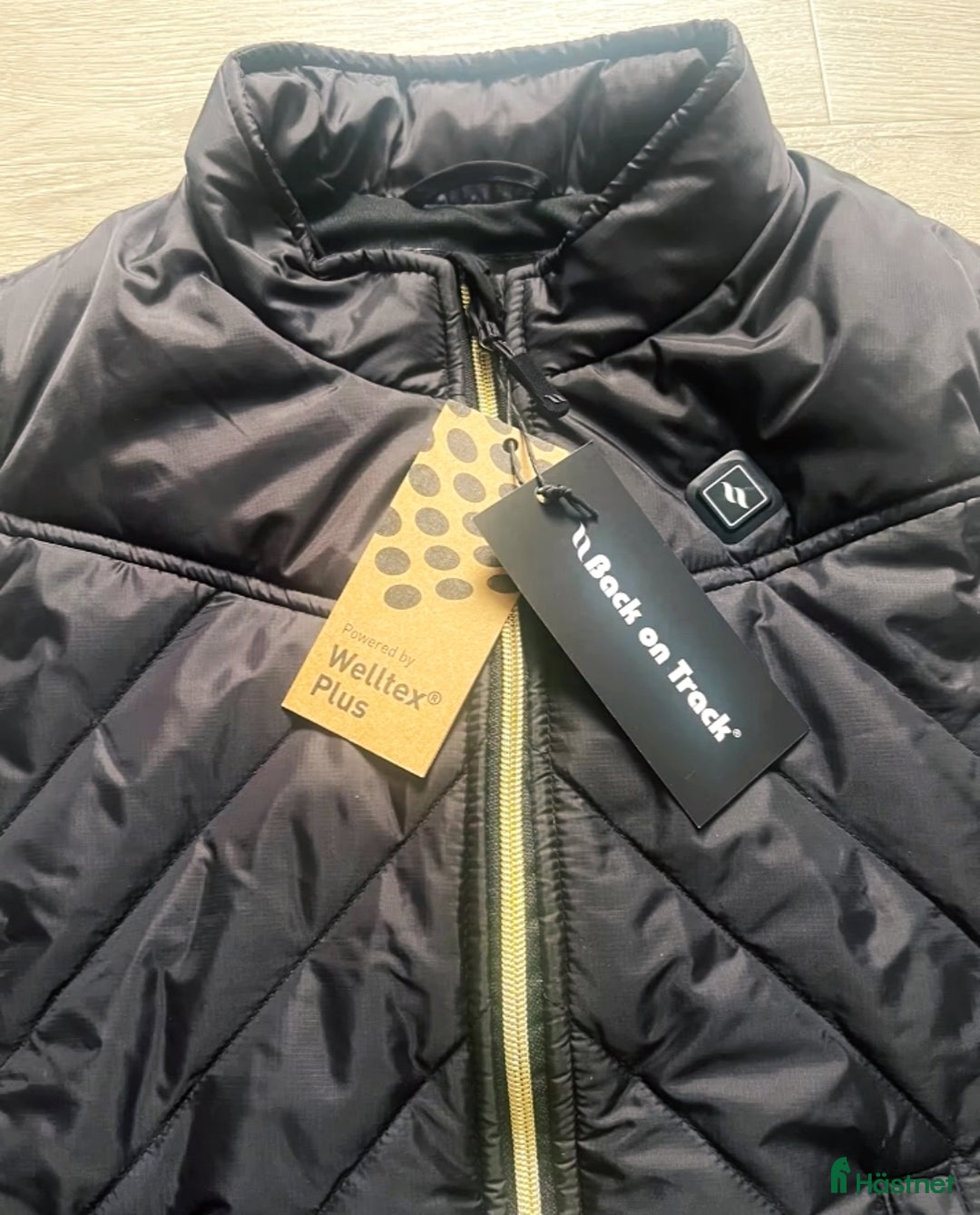 Jackor & Kavajer ryttarutrustning till salu: Back on Track Etna Värmeväst i Grängesberg - Annons 2