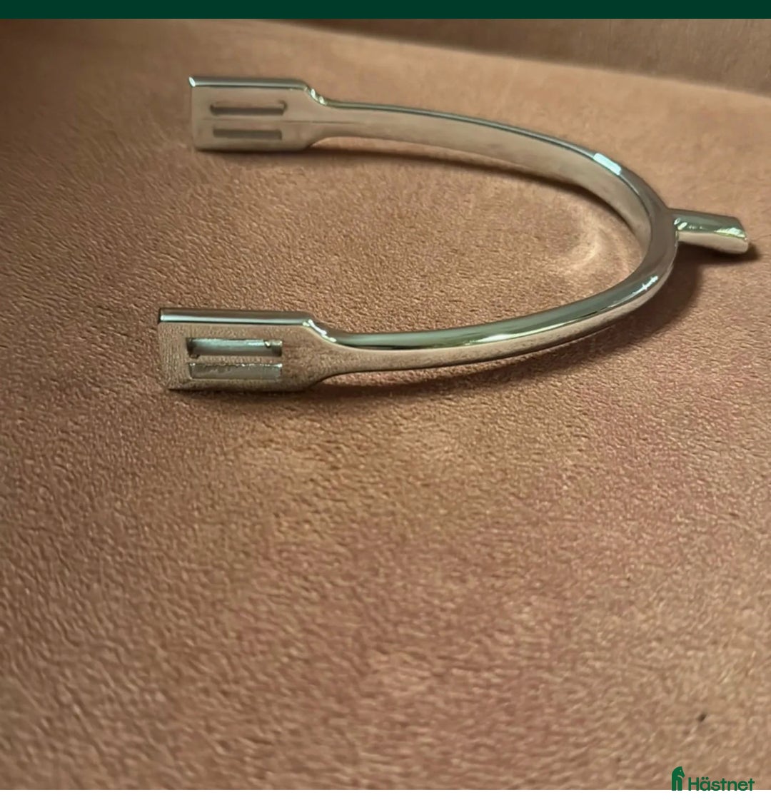 Övrig Ryttarutrustning ryttarutrustning till salu: Nya sporrar från Globus 15 mm i Torsåker - Annons 2