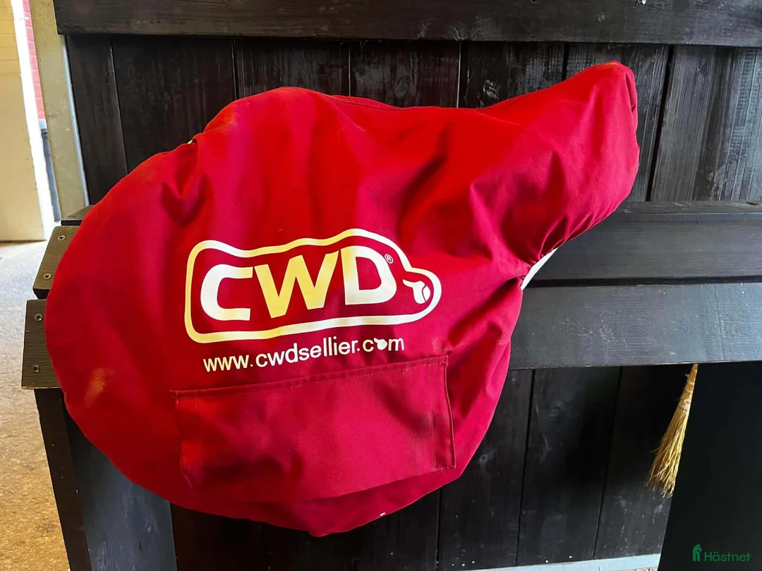 Sadlar hästutrustning till salu: Fin CWD SE02!  - Annons 8