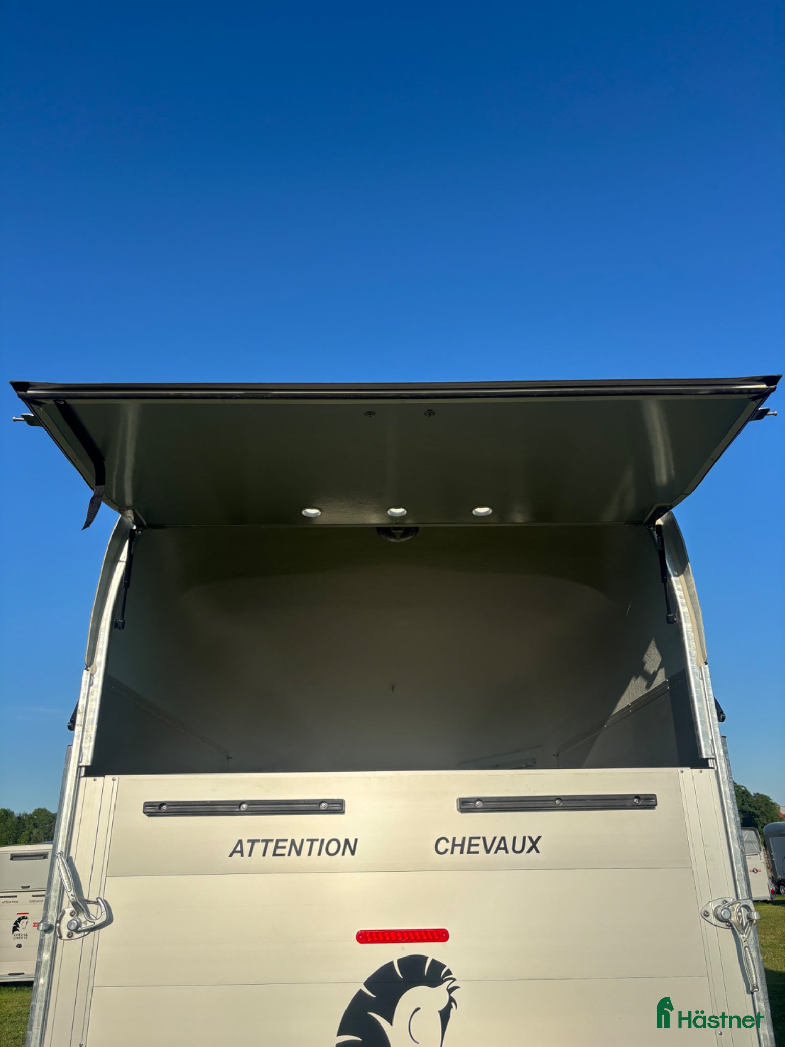 Hästtransporter  fordon & transport till salu: Cheval Gold Origins - Annons 3