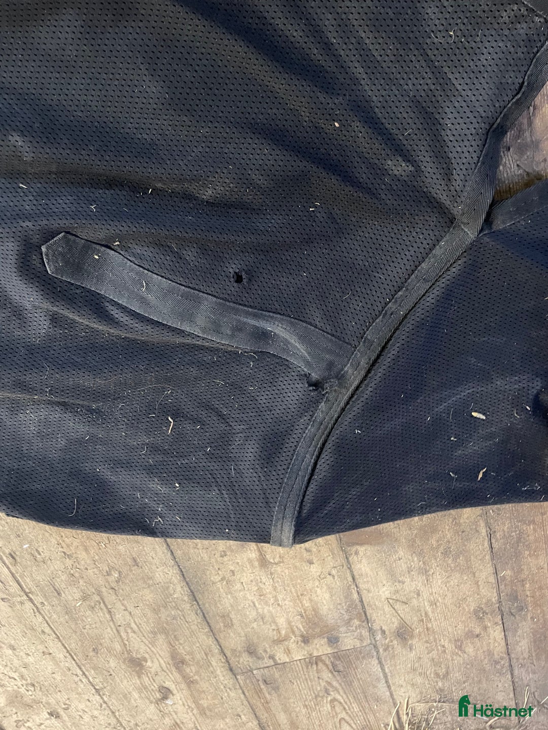 Täcken hästutrustning till salu: Back on track nättäcke i Piteå - Annons 6