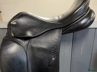Sadlar hästutrustning till salu: Santa cruz dressyr i Sandviken - Annons 6