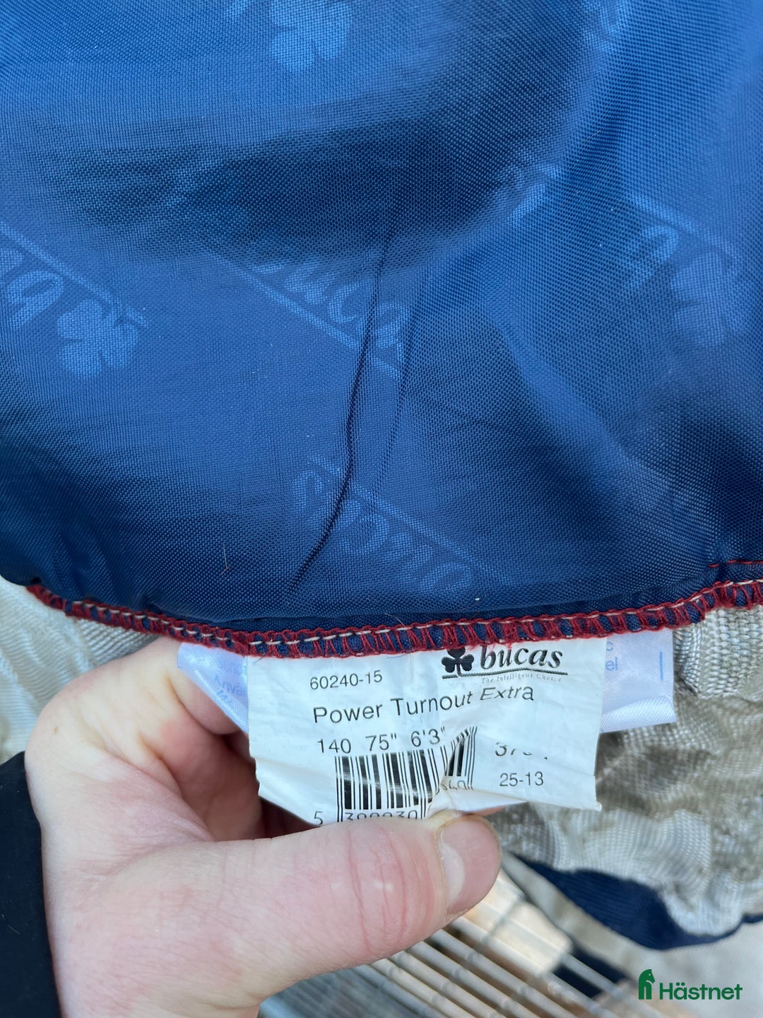 Täcken hästutrustning till salu: Bucas vintertäcke i Kvicksund - Annons 5