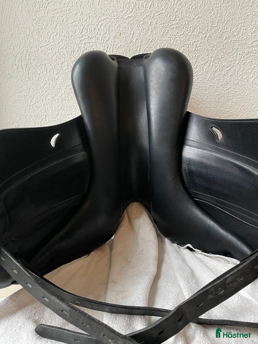 Sadlar hästutrustning till salu: Equipe Emporio i Skanör - Annons 3