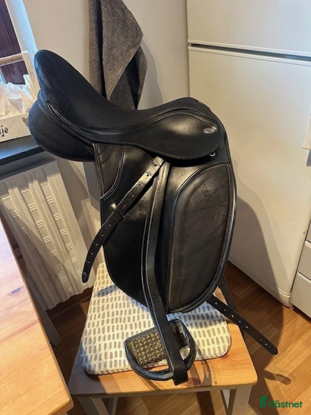 Sadlar hästutrustning till salu: Jätte fin sadel Komplett m tillbehör, ny skick! - Annons 5