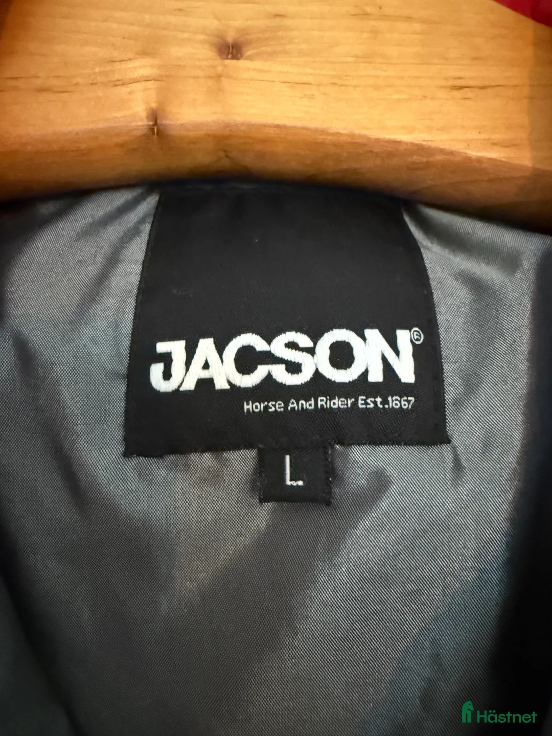 Jackor & Kavajer ryttarutrustning till salu: Jacson lättfodrad väst stl L i Kungsängen - Annons 3