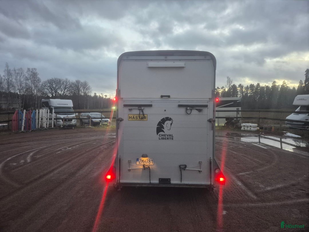 Hästtransporter  fordon & transport till salu: Cheval Liberte Touring 2017 sadelkammare  i Falun - Annons 7