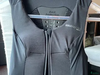 Säkerhetsvästar ryttarutrustning till salu: Säkerhetsväst Komperdell ballistic flex fit slim i Vaxholm - Annons 5