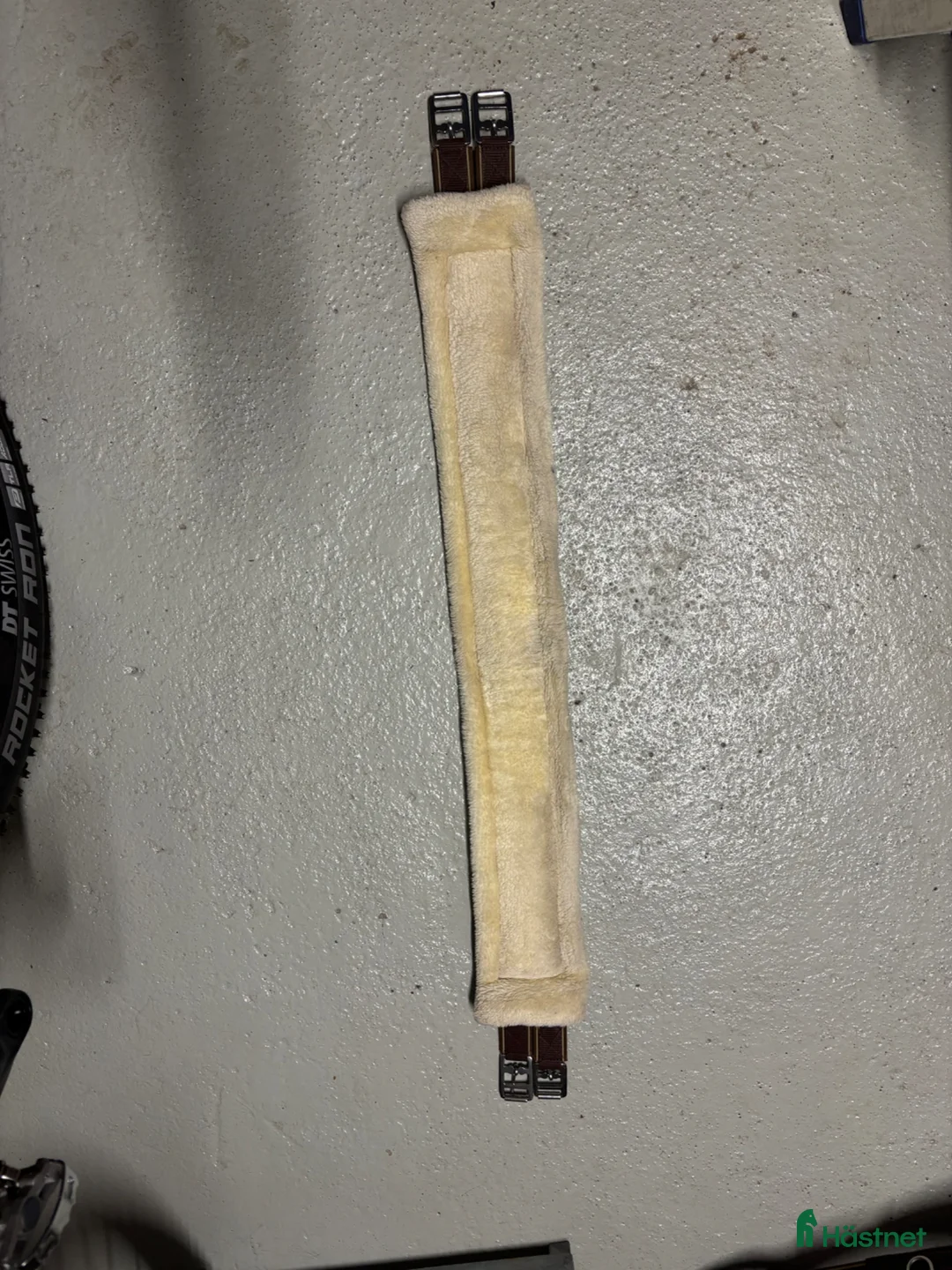 Sadeltillbehör hästutrustning till salu: Sadelgjord fluffig - Annons 2