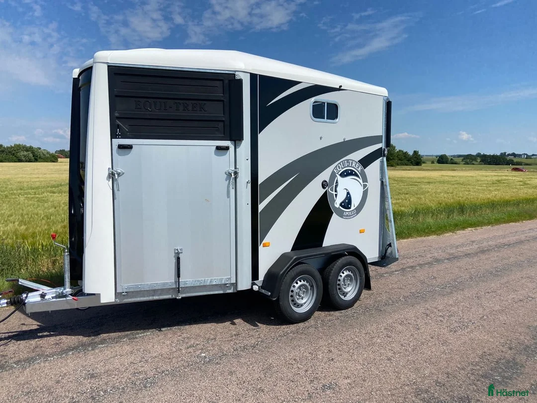 Hästtransporter  fordon & transport till salu: Nya Equi-trek med fronturlastning i Teckomatorp - Annons 2