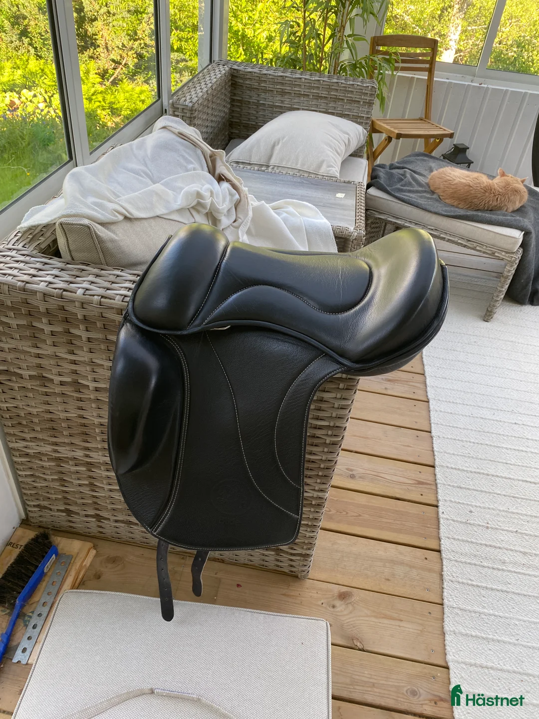 Sadlar hästutrustning till salu: HR Blida bomlös 17,5 - Annons 1