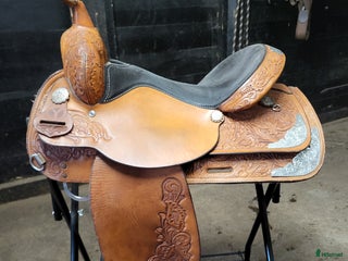 Sadlar hästutrustning till salu: Circle Y Equitation Saddle, 16", SQHB i Nye - Annons 8