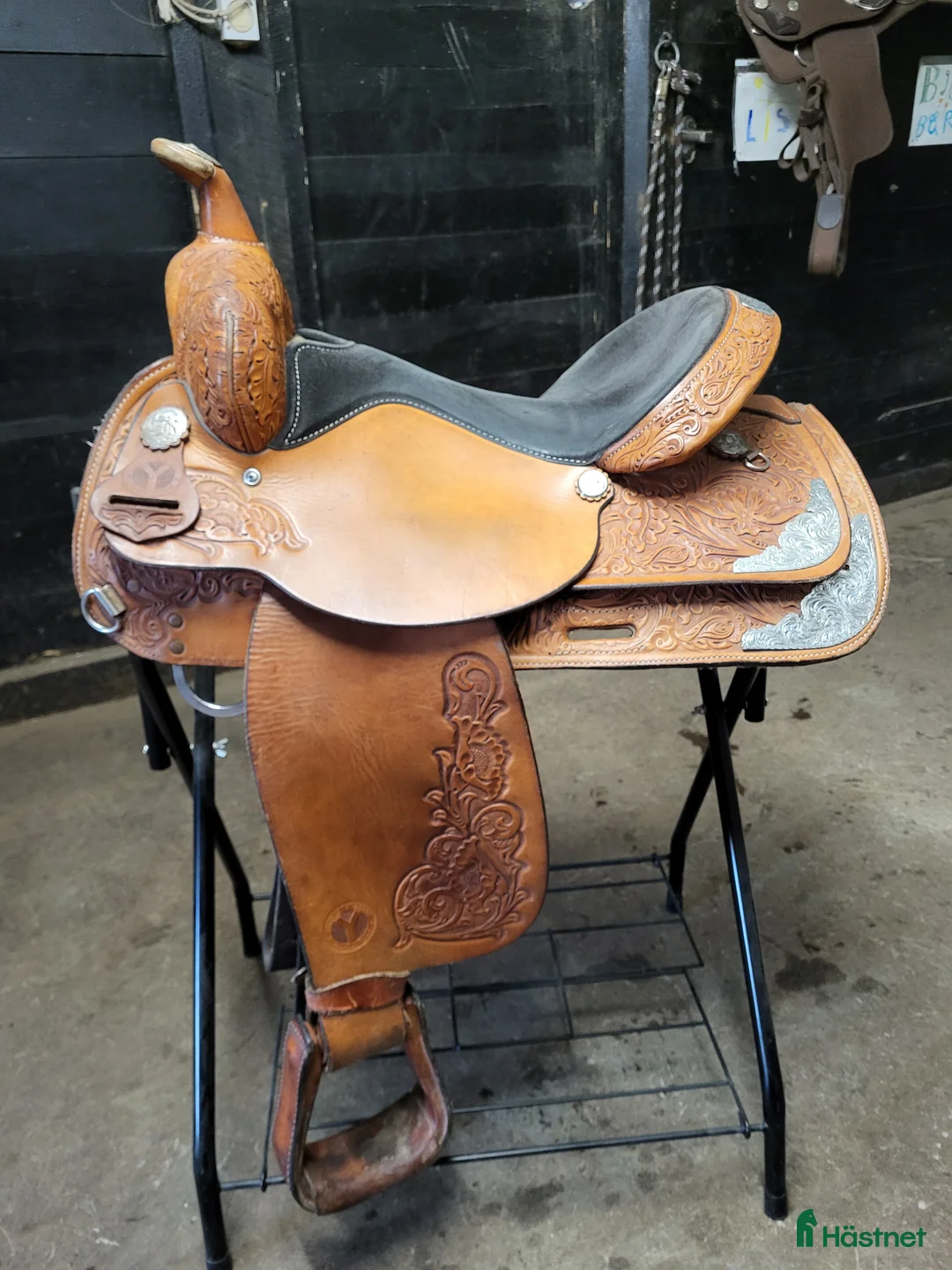 Sadlar hästutrustning till salu: Circle Y Equitation Saddle, 16", SQHB i Nye - Annons 1