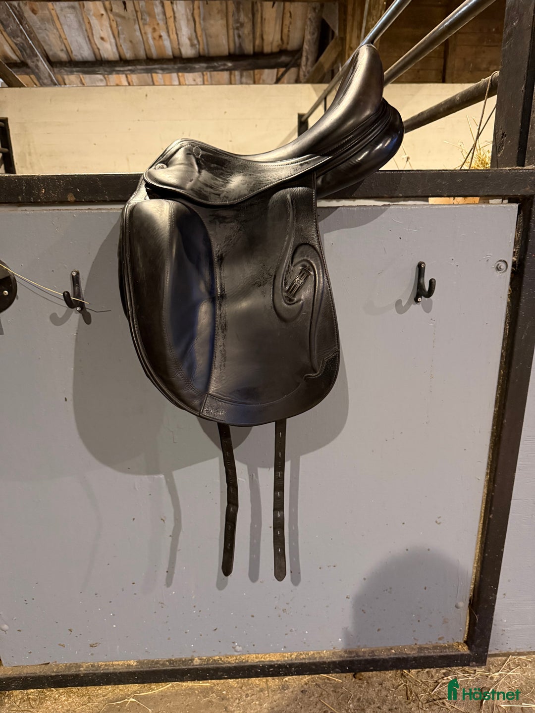 Sadlar hästutrustning till salu: Dressyr sadel  i Lindome - Annons 1