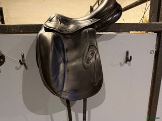 Sadlar hästutrustning till salu: Dressyr sadel i Lindome - Annons 4