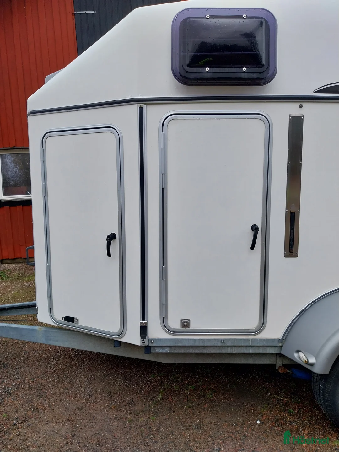 Hästtransporter  fordon & transport till salu: Thule Excellent -14 i Sjövik - Annons 4