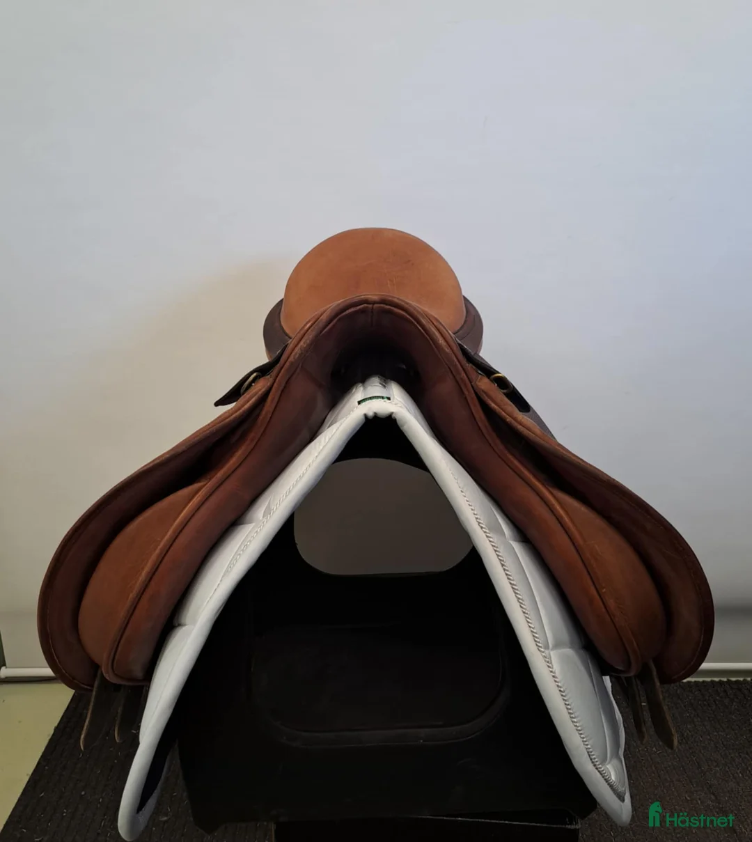 Sadlar hästutrustning till salu: Albion Style 17,5 i Färnäs - Annons 2