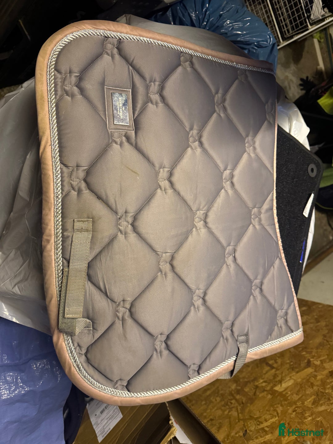 Schabrak & Vojlockar hästutrustning till salu: Ess Stockholm hoppschabrak i Perstorp - Annons 5