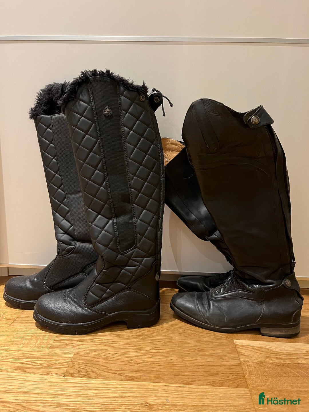 Övrig Hästutrustning hästutrustning till salu: Ridstövlar, benskydd, stigbyglar, huvor… i Ystad - Annons 3