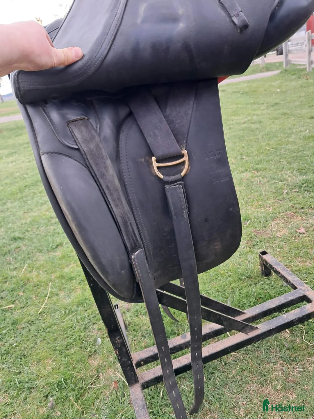 Sadlar hästutrustning till salu: Dressyrsadel i Vimmerby - Annons 2