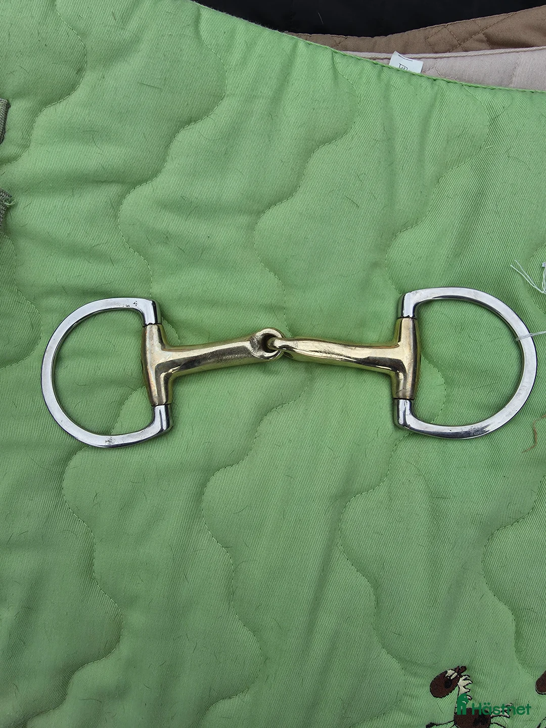 Bett hästutrustning till salu: Bett säljes - Annons 1