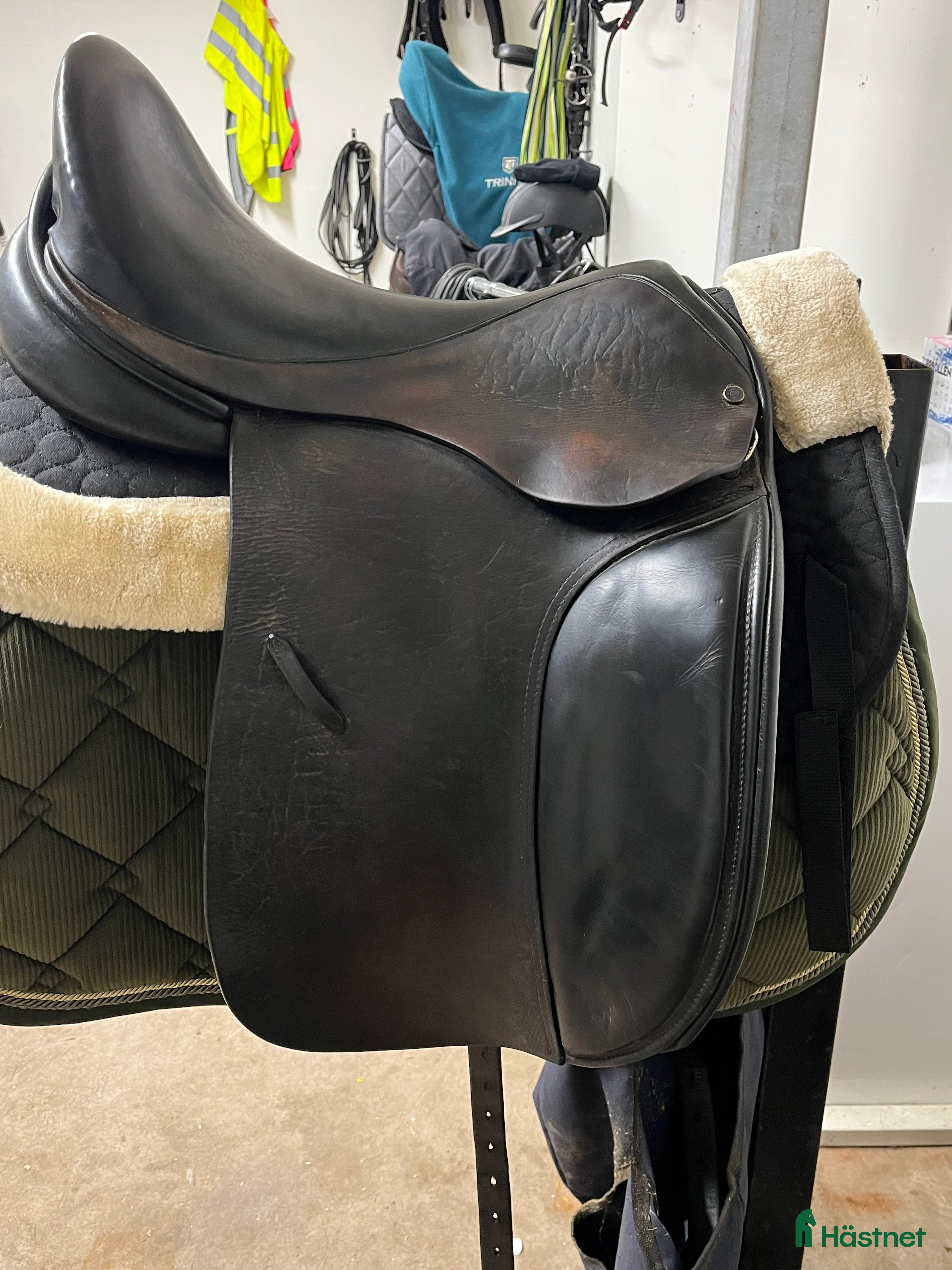 Sadlar hästutrustning till salu: 2 fina dressyrsadlar i Burseryd - Annons 6