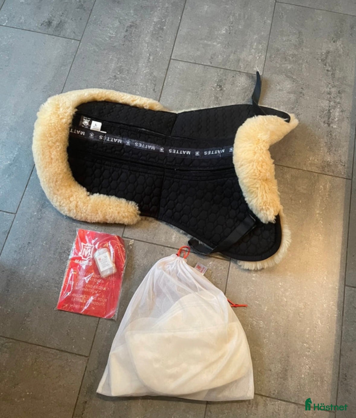 Sadeltillbehör hästutrustning till salu: Mattes korrektionspad Large  i Vingåker - Annons 3