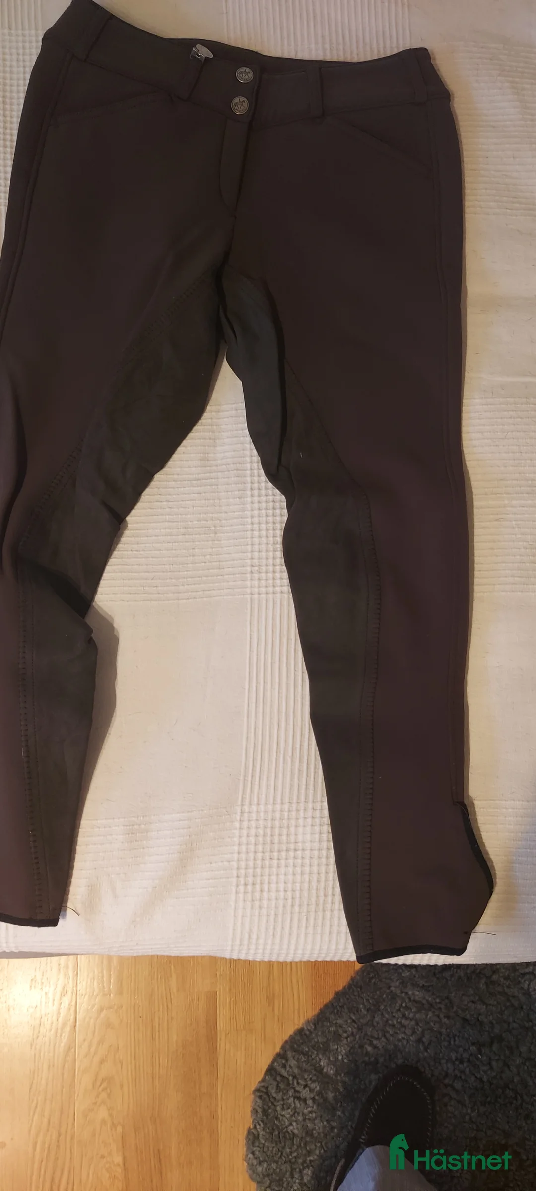 Ridbyxor ryttarutrustning till salu: Ett gäng ridbyxor - helskodda i Ekerö - Annons 6