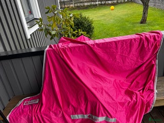 Täcken hästutrustning till salu: Bucas power cooler storlek 125 i Motala - Annons 10