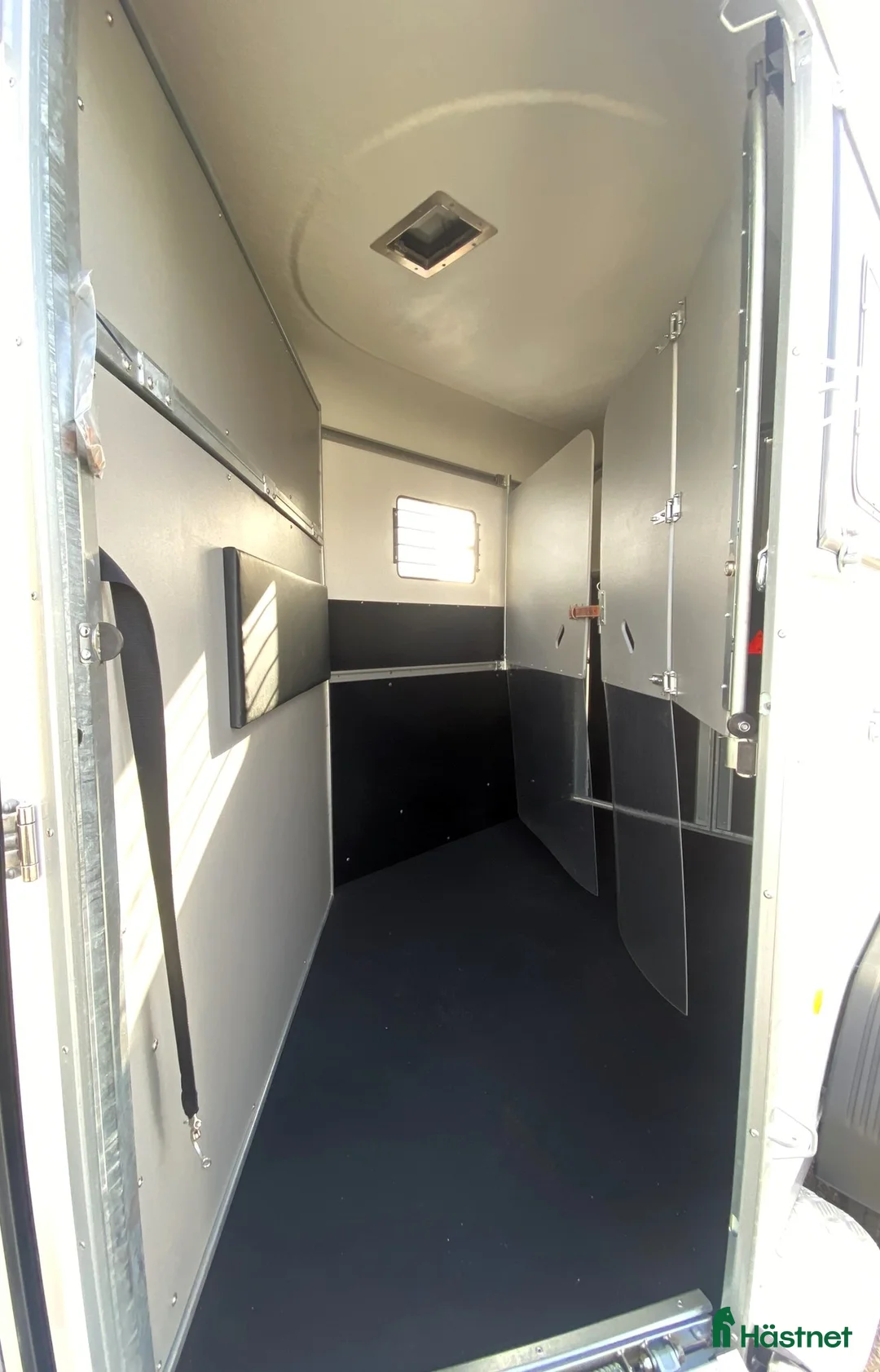 Hästtransporter  fordon & transport till salu: Diagonallastad Fautras Oblic+2 för 2 hästar i Kvicksund - Annons 20