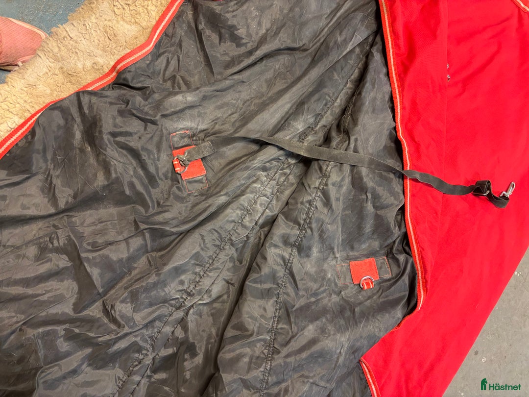 Täcken hästutrustning till salu: Nisch vinter/regntäcke i Sollerön - Annons 4