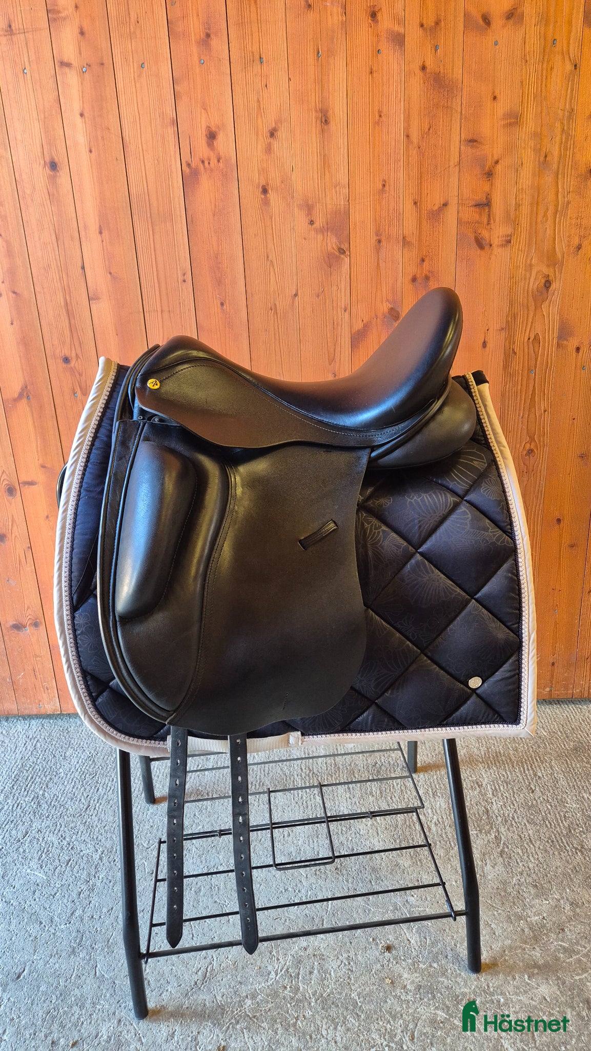 Sadlar hästutrustning Anatomica Cygnus short roll - unikt ex! - Annons 1