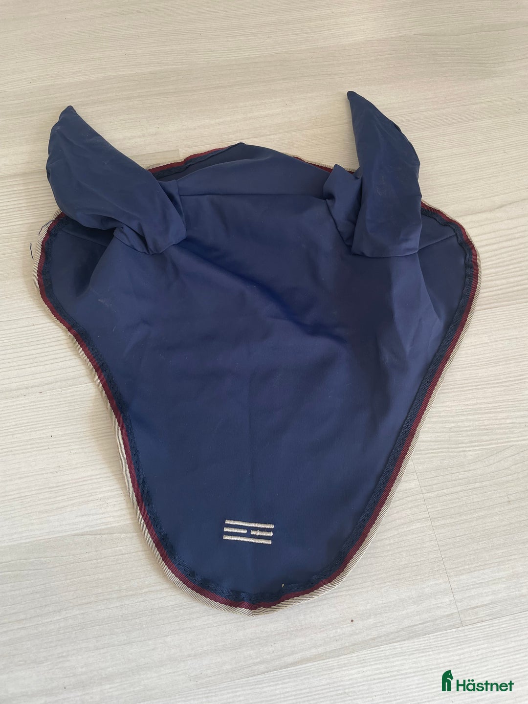 Schabrak & Vojlockar hästutrustning till salu: Hööks schabrak och huva till salu i Blentarp - Annons 6