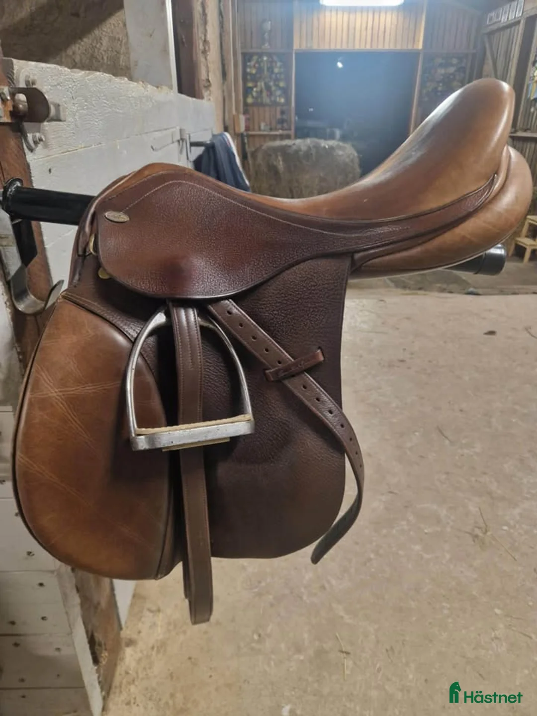 Sadlar hästutrustning till salu: Santa Cruz allround/hopp i Stora Mellösa - Annons 1