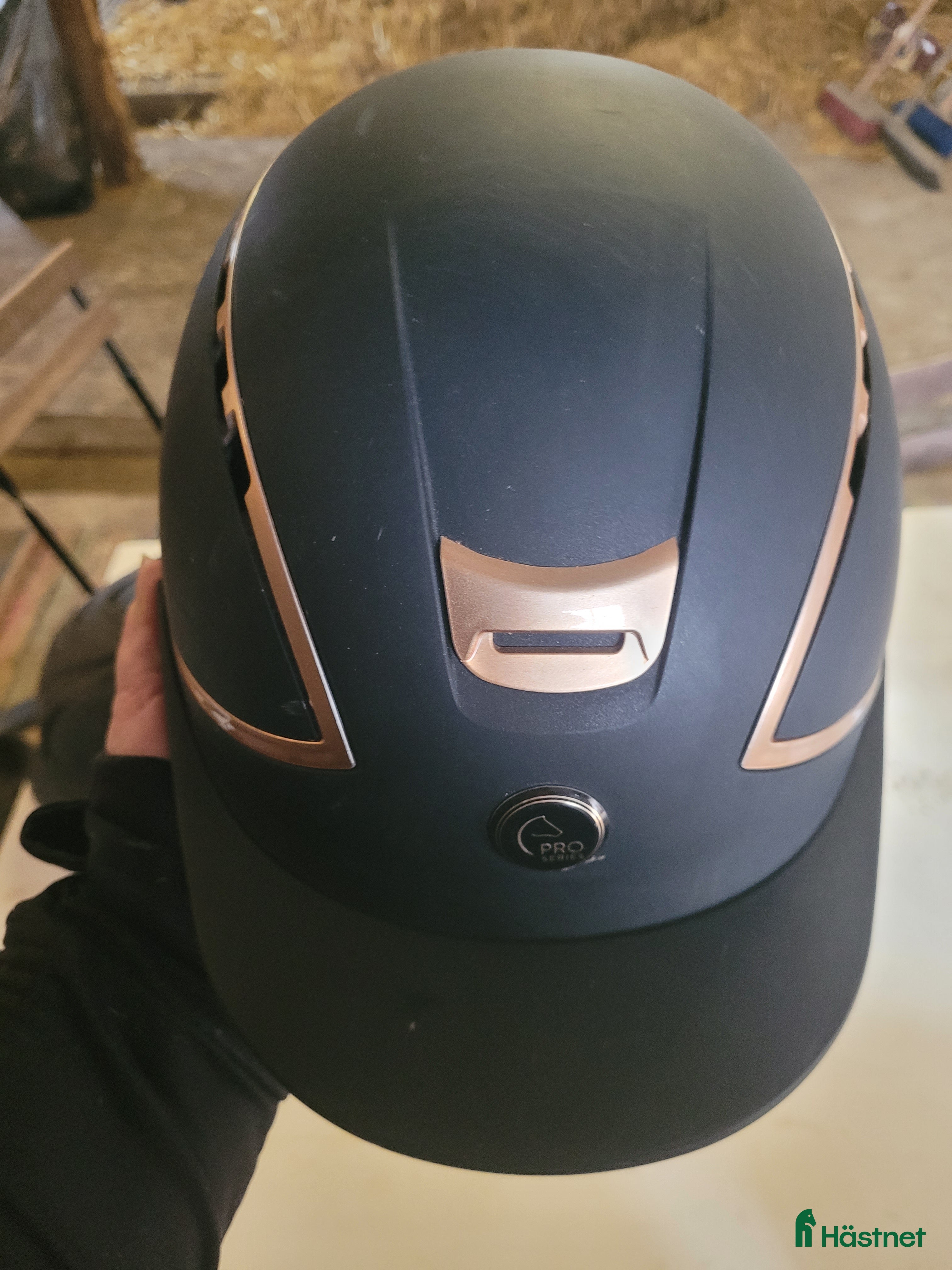 Hjälmar ryttarutrustning till salu: Pro Series Hybrid Rose Gold i Eskilstuna - Annons 12