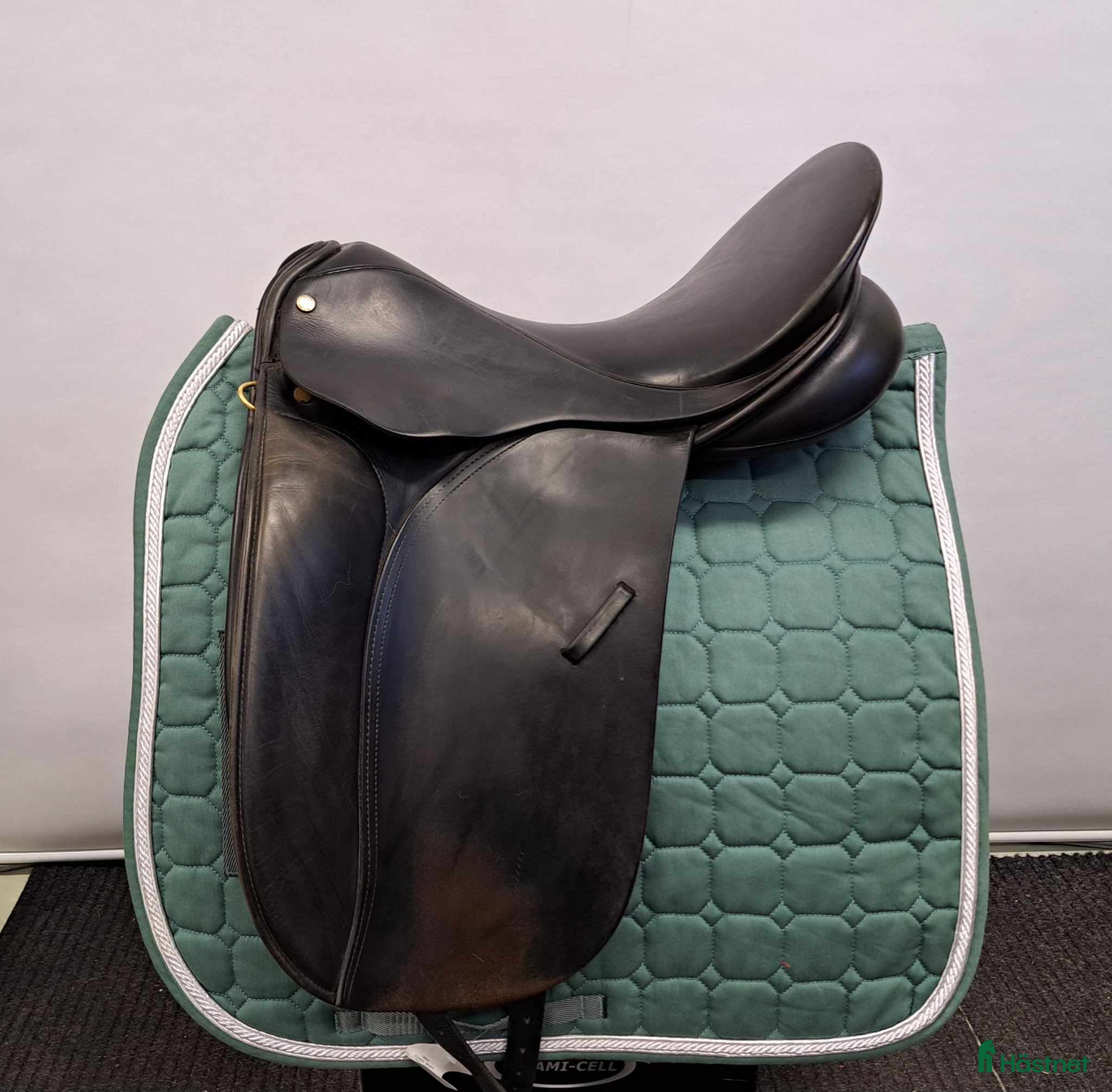 Sadlar hästutrustning Edinburgh 17 3 i Färnäs - Annons 1