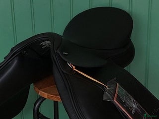 Sadlar hästutrustning till salu: Helt ny tekna sadel i Mölndal - Annons 11