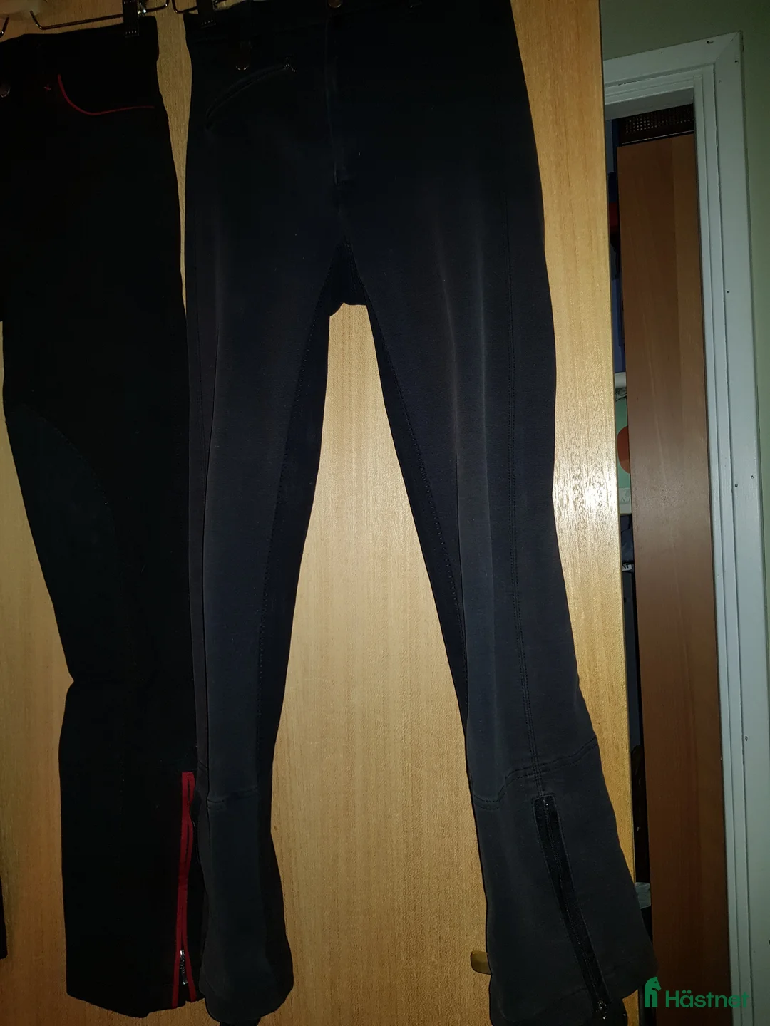 Ridbyxor ryttarutrustning till salu: Jodphurs 34/XS i Söråker - Annons 3