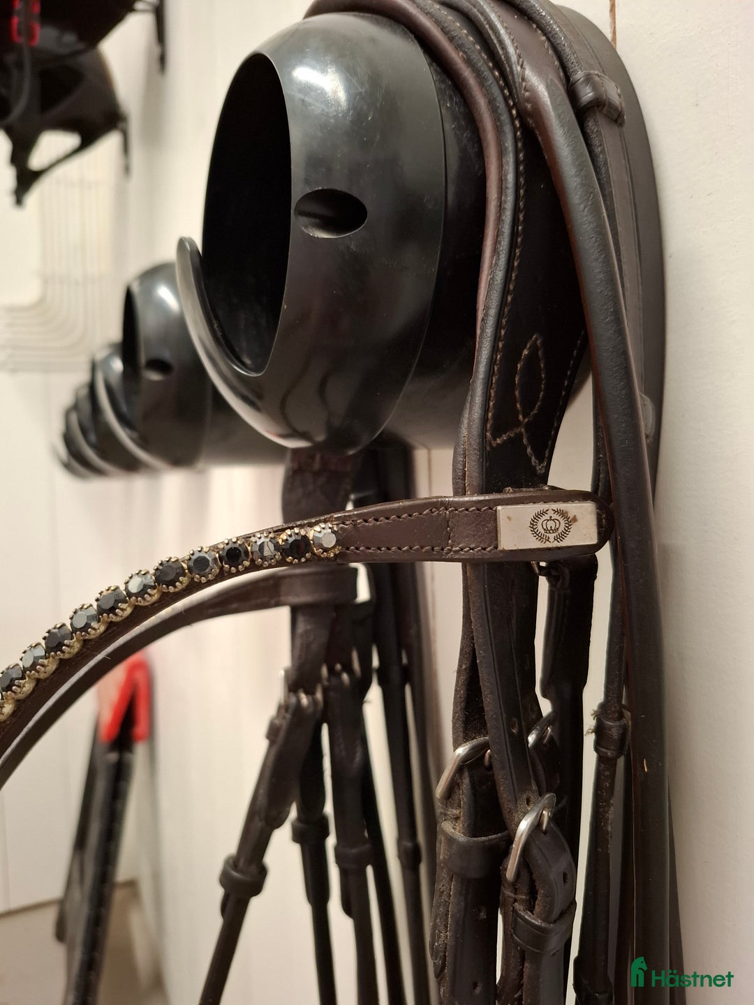 Träns hästutrustning till salu: Komplett PS kandar i Vara - Annons 2