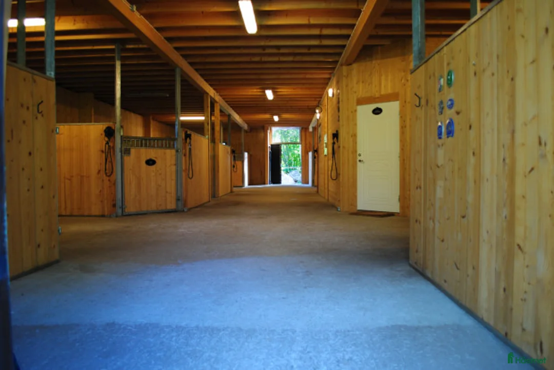  stallplats finnes: Stallplats Lena Ängeby Storvreta - Annons 2